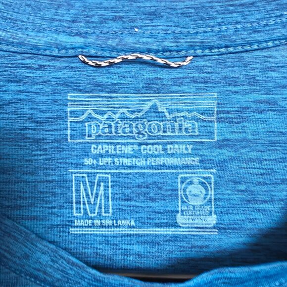 Patagonia Capilene Cool Daily T-Shirt Men’s M Blue Fitz Roy Mountain Graphic - Picture 4 of 5